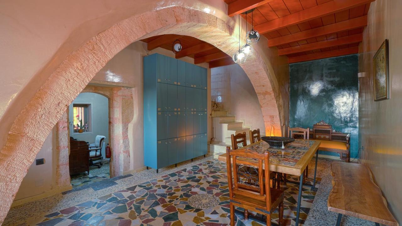 Youth Of Dope Supreme Hostel Khordhákion Extérieur photo